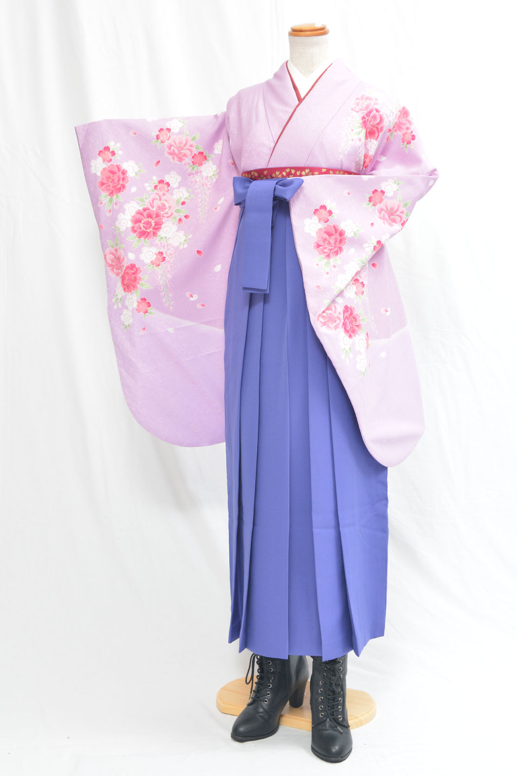 Omうす紫下がり藤に桜 むらさきパープル 福岡 北九州 山口の卒業式の袴レンタルなら新美